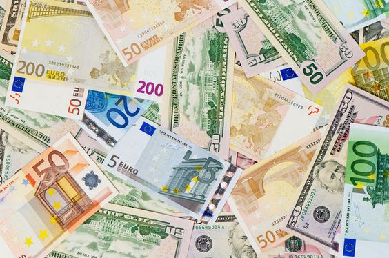 Đồng tiền mạnh Euro được phát hành bởi Ngân hàng Trung ương Châu Âu (EU)